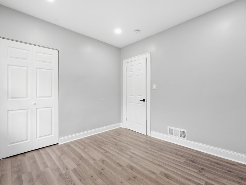 10607 S May Street Chicago IL 60643