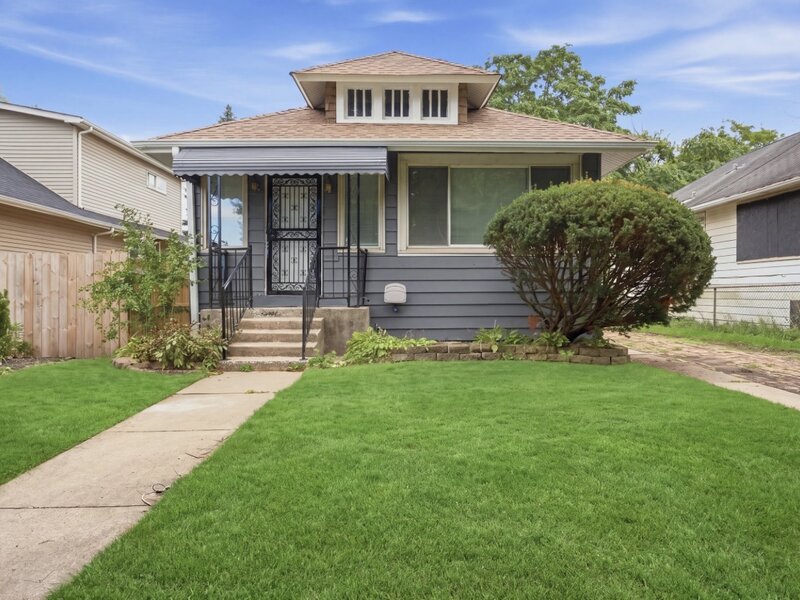 10607 S May Street Chicago IL 60643