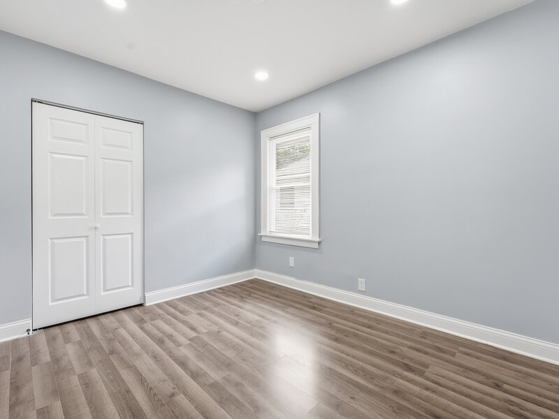 10607 S May Street Chicago IL 60643