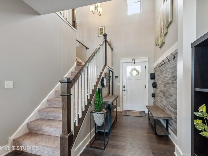 514 Pershing Court Barrington IL 60010