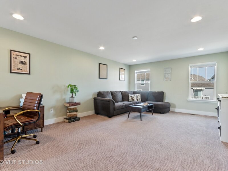 514 Pershing Court Barrington IL 60010