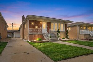 Photo of 550 Yates Avenue Calumet City IL 60409