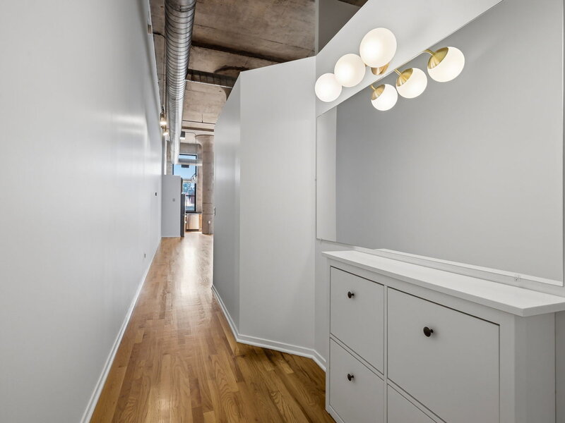 1934 N Washtenaw Avenue Chicago IL 60647