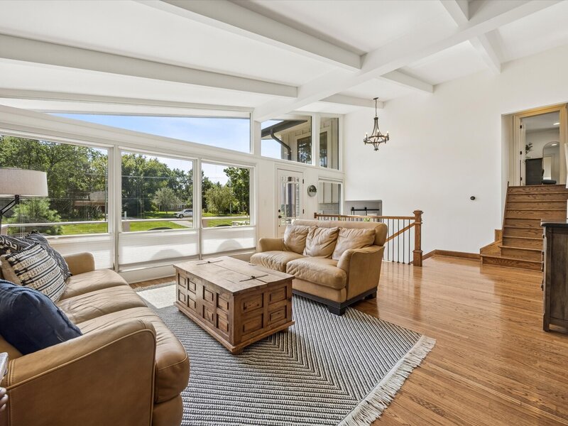 1525 W Wiesbrook Road Wheaton IL 60189
