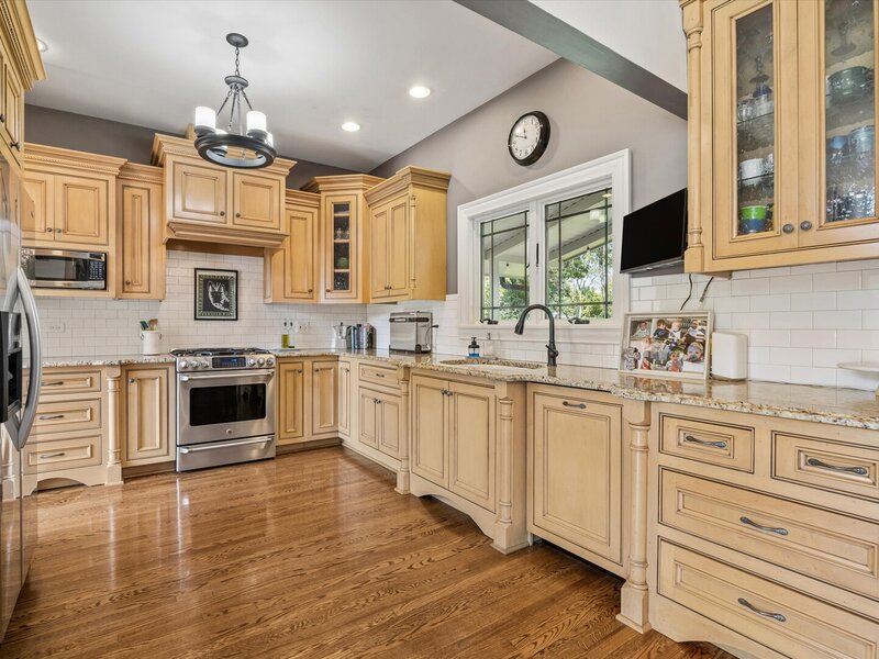1525 W Wiesbrook Road Wheaton IL 60189
