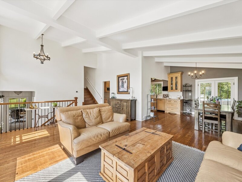 1525 W Wiesbrook Road Wheaton IL 60189
