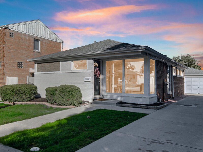 5237 S Natoma Avenue Chicago IL 60638