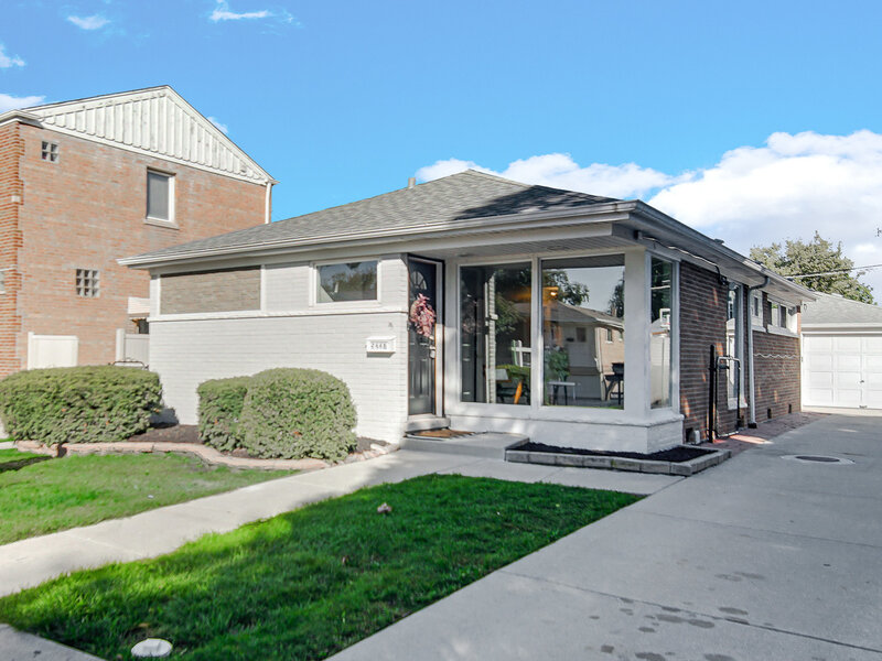 5237 S Natoma Avenue Chicago IL 60638
