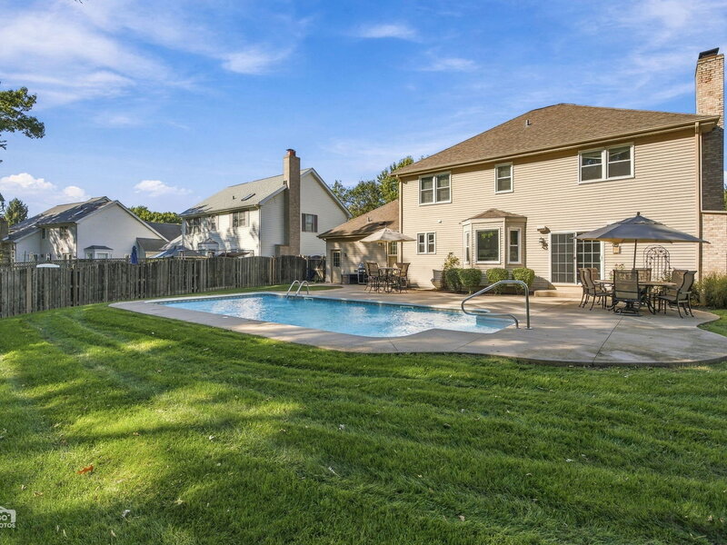 1200 Prairie Drive Algonquin IL 60102
