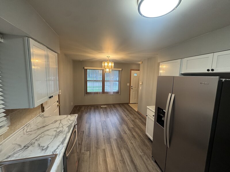 1807 Joanna Avenue Zion IL 60099