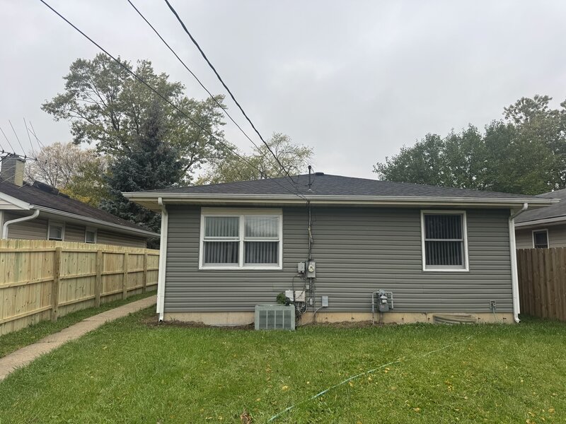 1807 Joanna Avenue Zion IL 60099