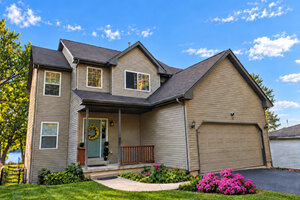 Photo of 732 Robertson Road South Elgin IL 60177
