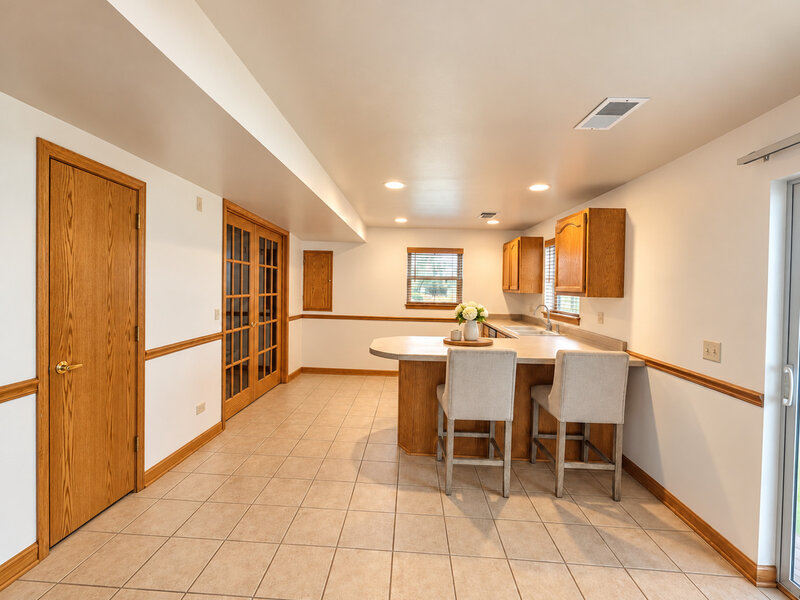 732 Robertson Road South Elgin IL 60177