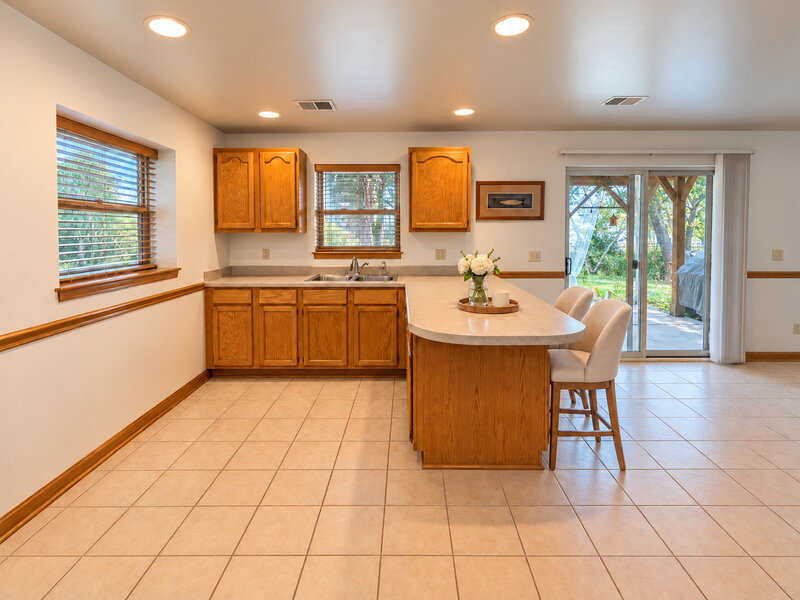 732 Robertson Road South Elgin IL 60177