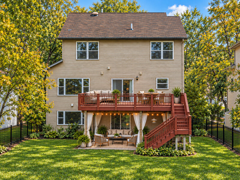732 Robertson Road South Elgin IL 60177