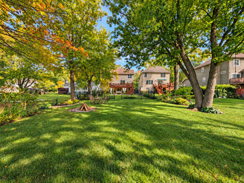 732 Robertson Road South Elgin IL 60177