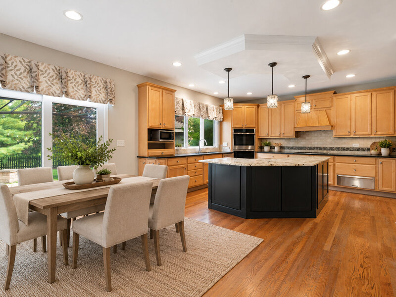 2277 Sutton Drive South Elgin IL 60177