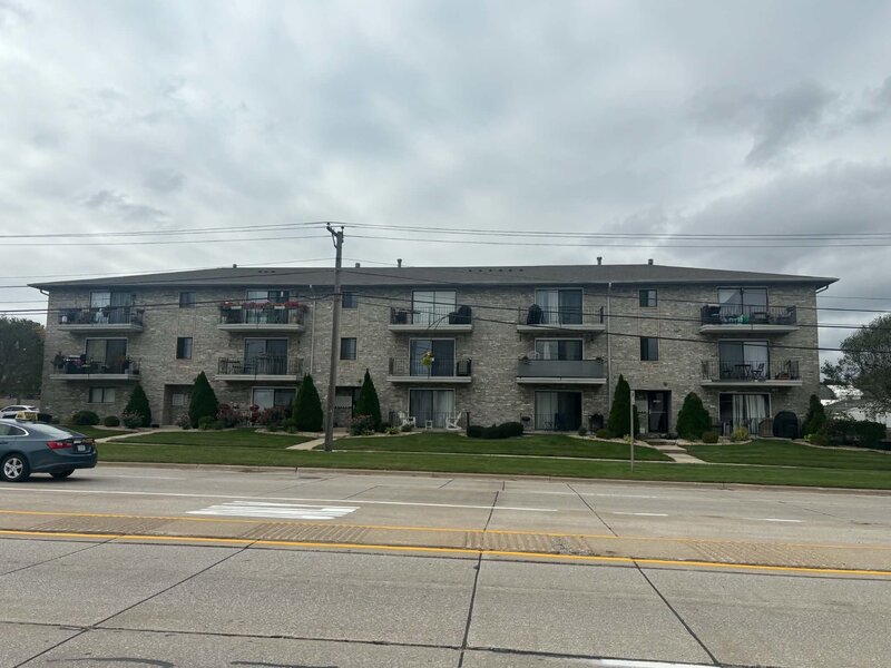 10936 S Central Avenue Chicago Ridge IL 60415