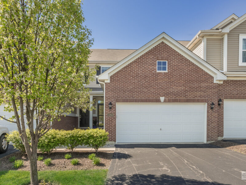 1293 Church Court Aurora IL 60502