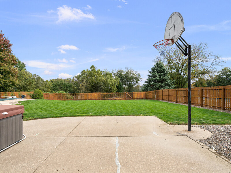 3415 Woodcrest Drive Bettendorf IA 52722