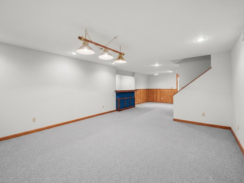 3415 Woodcrest Drive Bettendorf IA 52722