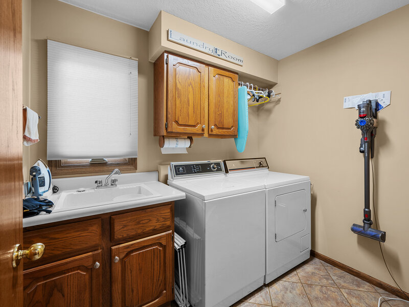 3415 Woodcrest Drive Bettendorf IA 52722