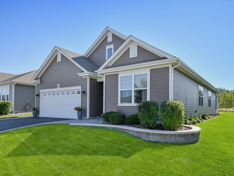 999 Crestview Lane Pingree Grove IL 60140