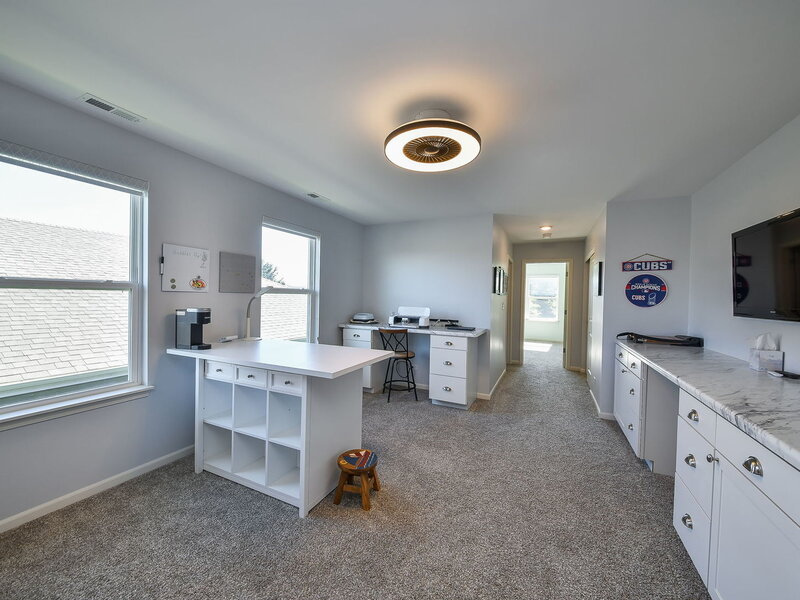999 Crestview Lane Pingree Grove IL 60140