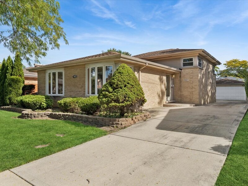 9427 Merrill Avenue Morton Grove IL 60053