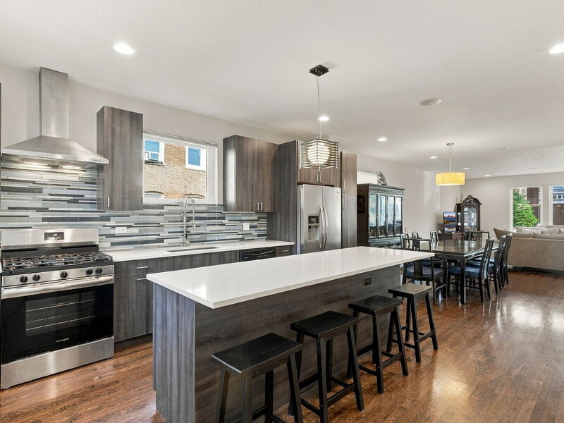 914 N Richmond Street Chicago IL 60622