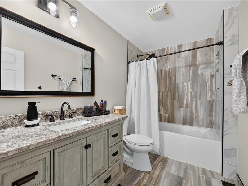 1554 Glacier Circle Crystal Lake IL 60014