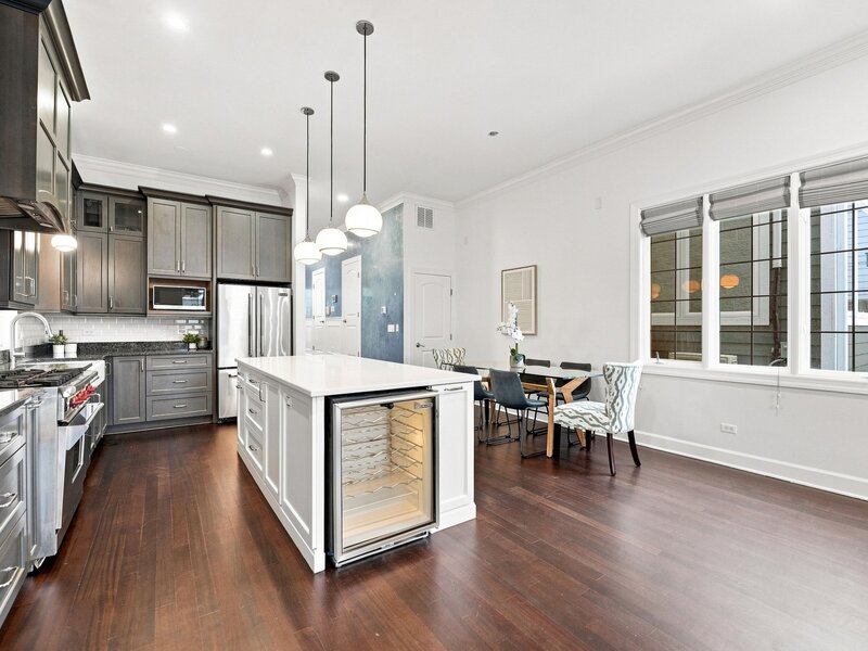 4106 N Saint Louis Avenue Chicago IL 60618