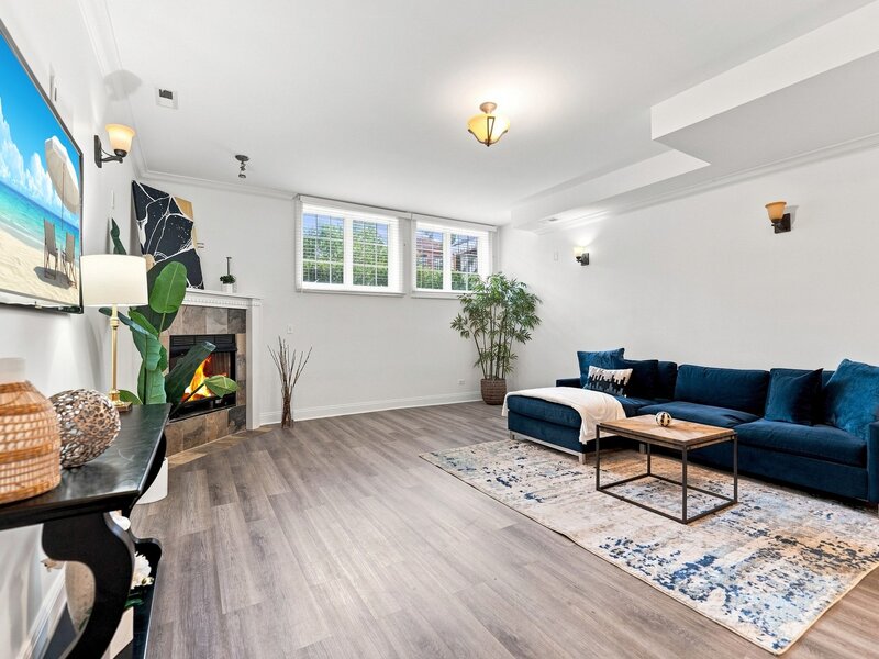 4106 N Saint Louis Avenue Chicago IL 60618