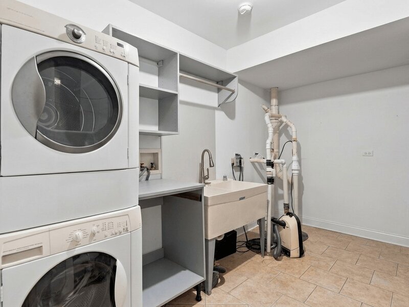 4106 N Saint Louis Avenue Chicago IL 60618