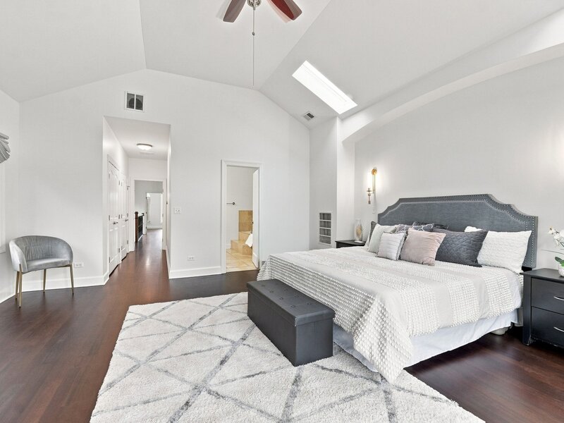 4106 N Saint Louis Avenue Chicago IL 60618