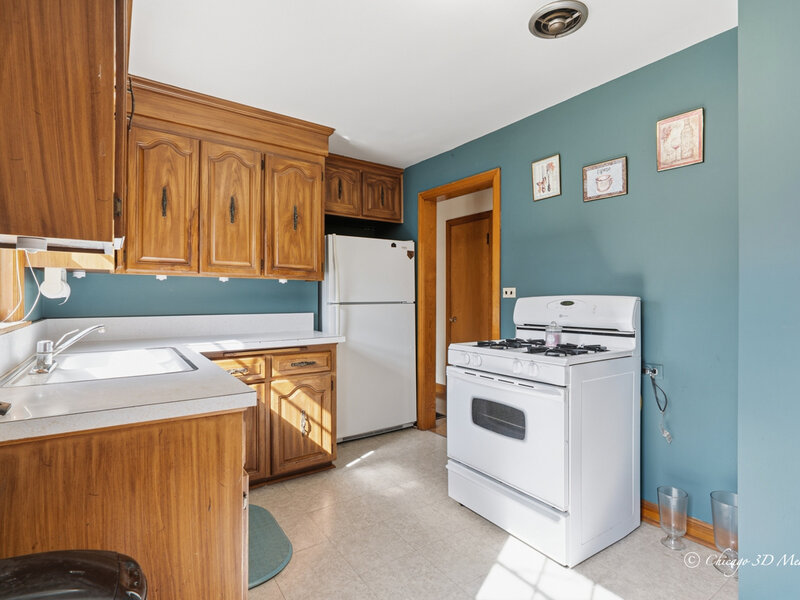 7435 W Rosedale Avenue Chicago IL 60631