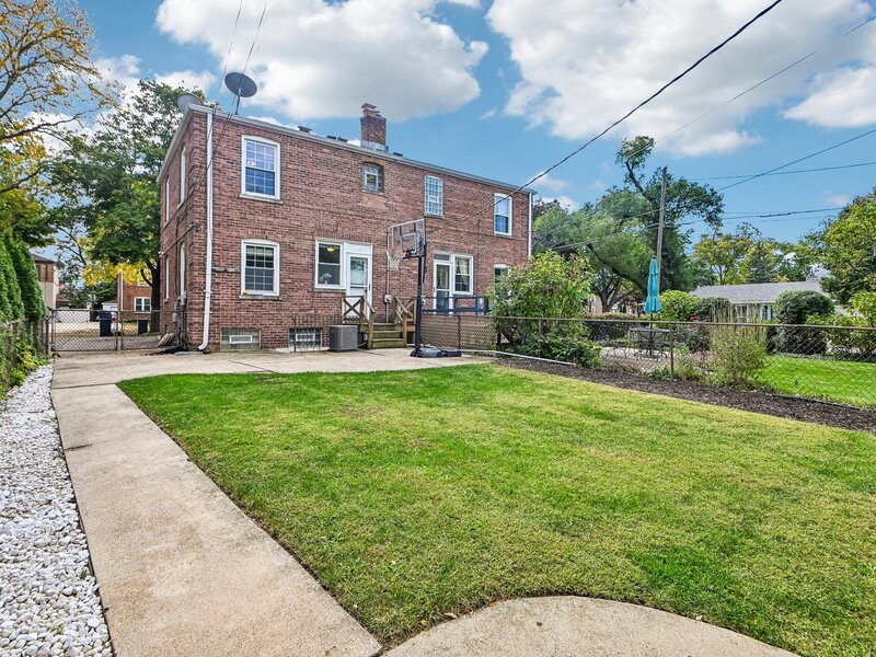 1706 Stockton Avenue Des Plaines IL 60018