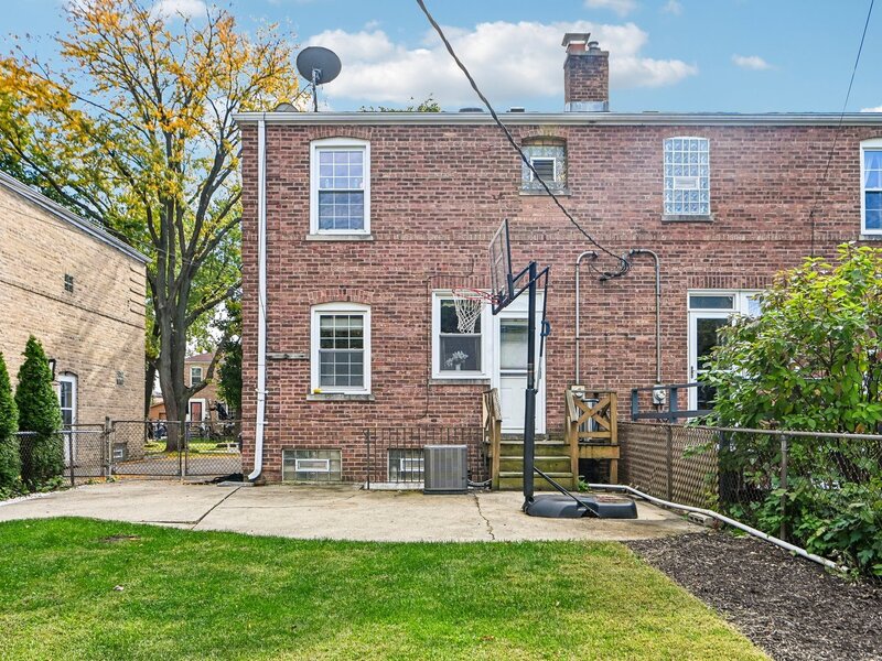 1706 Stockton Avenue Des Plaines IL 60018
