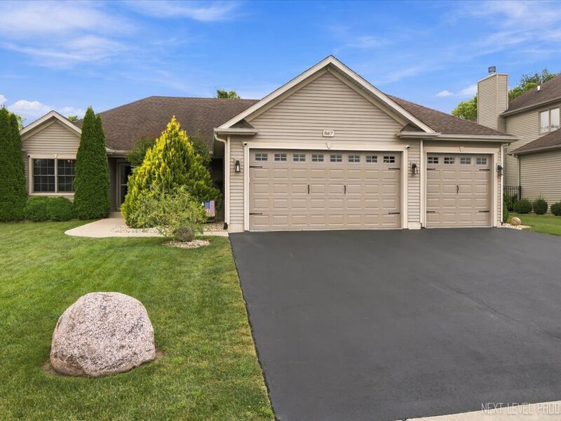 867 Greenfield Turn Yorkville IL 60560