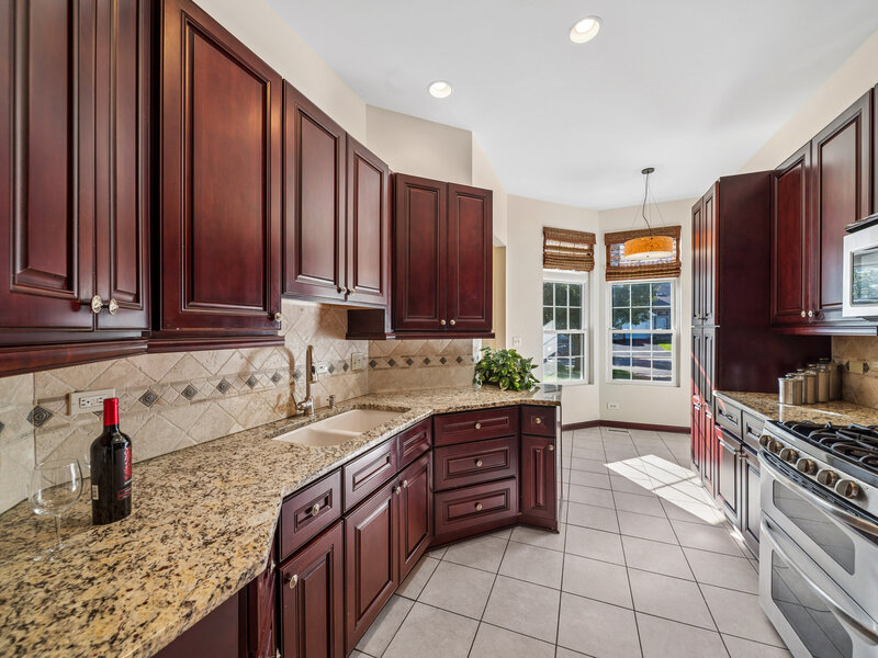665 Meadowdale Drive Romeoville IL 60446