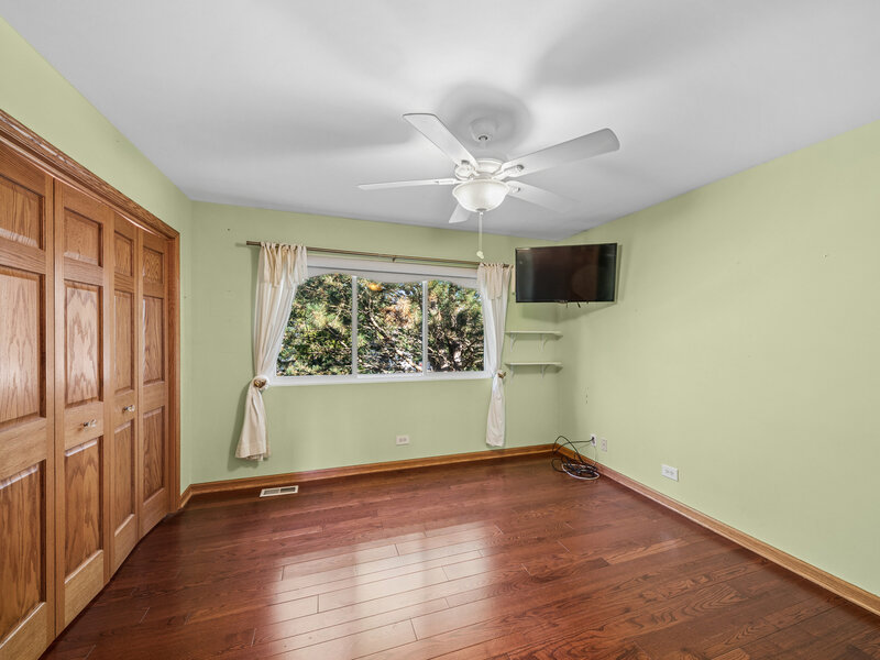 665 Meadowdale Drive Romeoville IL 60446