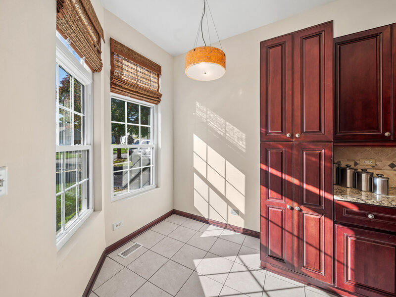 665 Meadowdale Drive Romeoville IL 60446