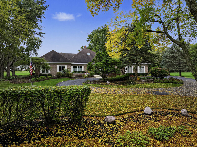 14 Bridlewood Trail South Barrington IL 60010
