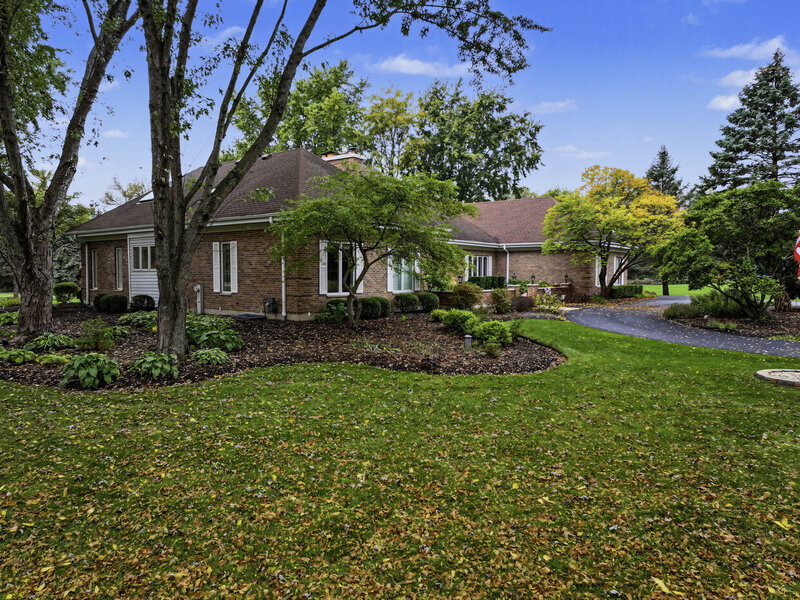 14 Bridlewood Trail South Barrington IL 60010