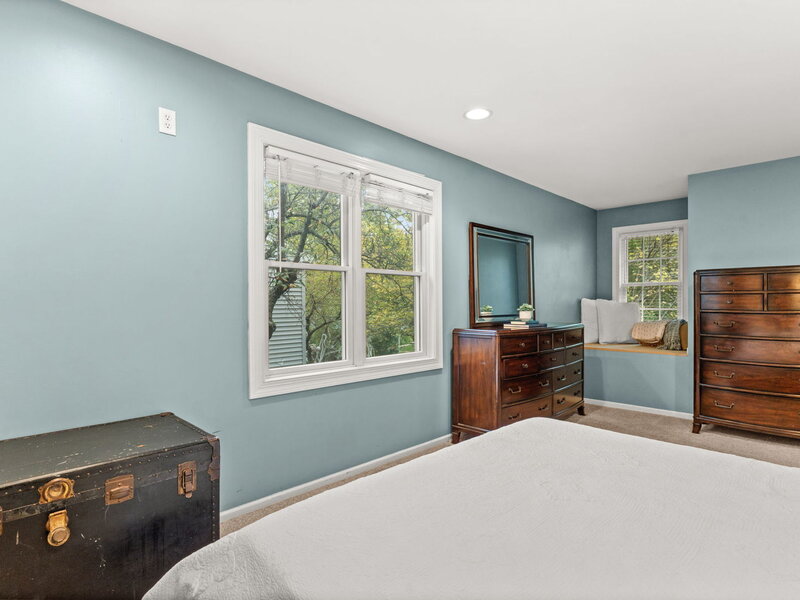 920 Britta Lane Geneva IL 60134