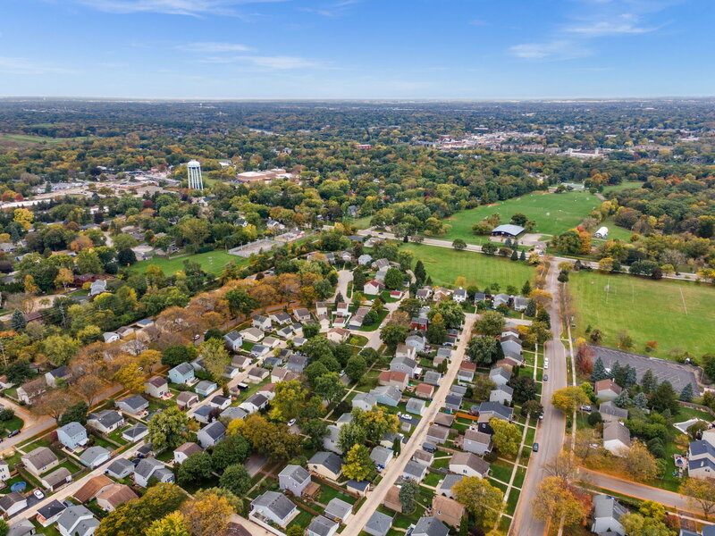 920 Britta Lane Geneva IL 60134