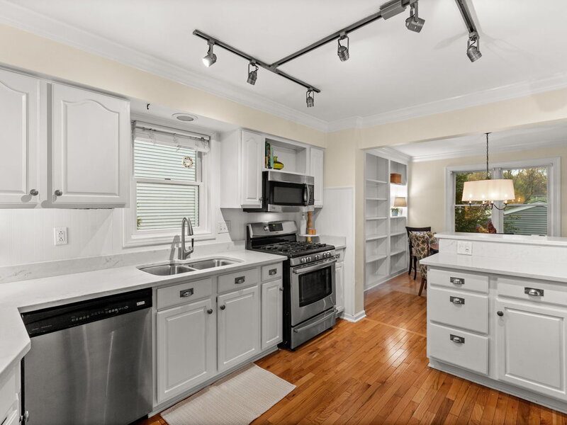 920 Britta Lane Geneva IL 60134