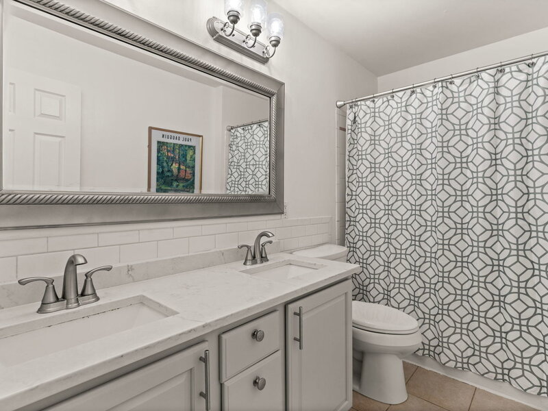 920 Britta Lane Geneva IL 60134
