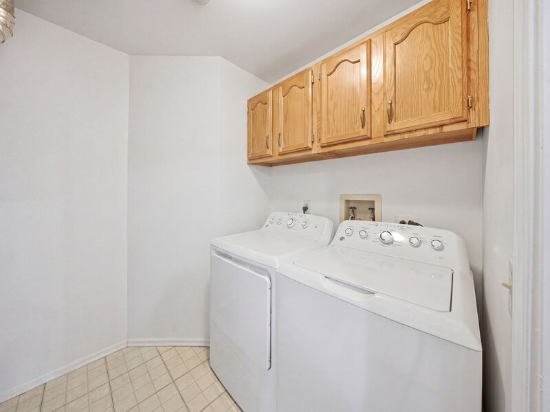 206 Glasgow Lane Schaumburg IL 60194
