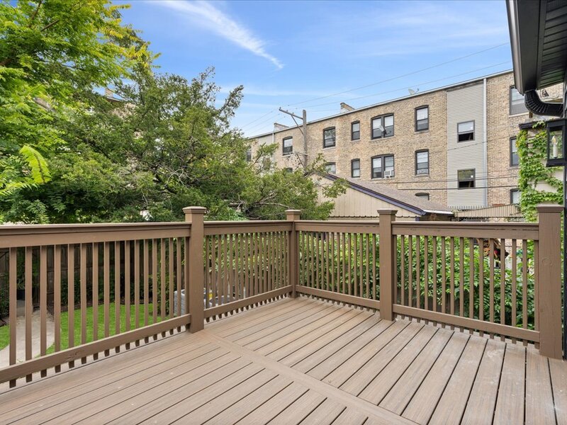 1962 W Wilson Avenue Chicago IL 60640
